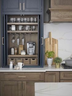 Wallpaper Kitchen - Great, we've got you covered. Here you'll be able to find all the supplies you need. Click to visit today. Sandwich Bar, Home Coffee Bar, Kitchen Design Trends, Home Coffee, Functional Kitchen, Coffee Station, Kitchen Inspo, Bar Ideas, Coffee Kitchen