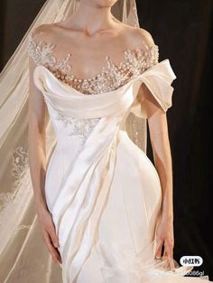 Hourglass Gown, Queen Wedding Dress, Wedding Dresses Whimsical, Big Wedding Dresses, Fancy Wedding Dresses, Dream Wedding Ideas Dresses, Stunning Wedding Dresses, Wedding Dress Couture, Jolie Photo