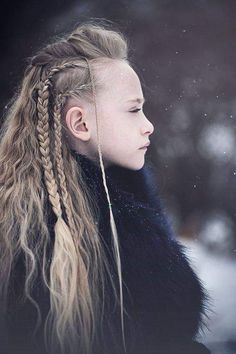 Braided Long Hair, Lagertha Hair, Winter Portrait, Hair Winter, Viking Braids, Winter Portraits, Viking Hair, Trending Hairstyles, Braids For Long Hair