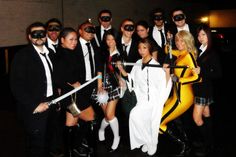 Great costume theme with group of friends... Kill Bill Kill Bill Group Costume, Movie Group Costumes, Kill Bill Costume, Team Halloween Costumes, Kill Bill Movie, Hallowen Costume, Black Costume, Uma Thurman, Halloween Costume Outfits