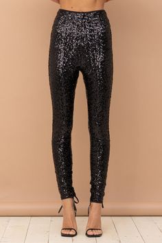 Sequin Stretch Skinny Leggings. Black Sequin Leggings, Sparkly Pants, Black Sequin Pants, Sequin Leggings, Races Outfit, Sequin Pants, Casual Bottoms, Stretch Leggings, Long Sleeve Blazers