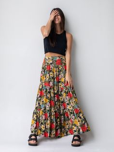 Maxi Skirt Outfits, Effortless Outfit, Tiered Maxi Skirt, Red Poppy, Floral Maxi Skirt, Boho Skirts, Comfy Dresses, How To Make Clothes, Halter Maxi Dresses