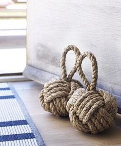 there are two rope balls on the floor