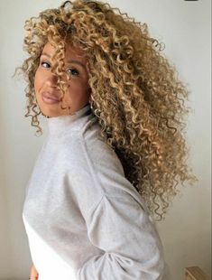 Blonde Curly Hair Black Women, Curly Hair Black Women, Hairstyles For Long Curly Hair, Long Curly Bob, Adorable Hairstyles, Curly Hair Black, 50 Hairstyles, Hair Black Women, Grey Curly Hair