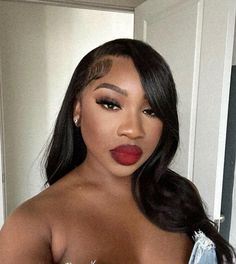 Red Lipstick Makeup Looks Black Women, Makeup Looks With Red Lips, Makeup With Red Lipstick Black Women, Makeup Looks With Red Lipstick, Dark Lipstick Makeup, Red Lip Makeup Look, Red Lipstick Makeup Looks, Birthday Makeup Looks, Red Lips Makeup Look