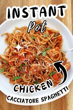 Instant Pot chicken spaghetti with vegetables and parmesan cheese. An easy and delicious one pot meal. Instant Pot Chicken Pasta Recipes, Spaghetti With Vegetables, Instant Pot Chicken Spaghetti, Instant Pot Chicken Cacciatore, Crock Pot Pulled Pork Recipe, Flexitarian Recipes, Pot Noodle, Instant Pot Pasta Recipe, Easy Chicken Breast