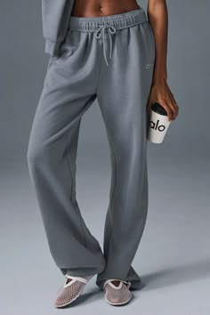 Accolade Straight Leg Sweatpant - Steel Grey | Alo Yoga New Home Shopping List, Reward Board, Rich Aunt, Things To Ask, Sweatpants And Sweater, Home Shopping List, Straight Leg Sweatpants, Christmas Haul, Gray Accessories