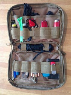 tactical gear Tactical Turtleneck, Emt Bag, Tactical Medic, Bug Out Gear, Edc Essentials, Bug Out Bags, Car Emergency Kit, Edc Bag, Edc Tactical