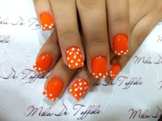 Shimmer Nail Art, Polka Dot Nail Designs, Dot Nail Designs, Pedicure Designs Toenails, Nails Orange, Chic Nail Designs, Nail Shimmer, Polka Dot Nails, Dots Nails