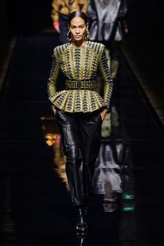 Style Kendall Jenner, Ankara Jackets, Kardashian Kollection, Moda Paris, African Inspired Fashion