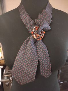 Stylish and unique look. Tie with adjustable clasp. Tie Projects, Afro Bohemian, Necktie Necklace, Feather Bow Ties, Memory Projects, Tie Women, Bridesmaid Accessories