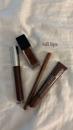 Jam Session Elf, Fall Makeup Products, Rhode Espresso, Ideal Lips, Black Honey Clinique, Fall Lip Color, Clinique Black Honey, Fall Lips