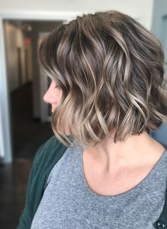 Keeping it modern with this blunt bob haircut and some natural looking balayage highlights. #arieledenshairstylist #bluntbob #shorthair #ashyblonde #balayage Bob Hairstyles Back View, Bob Hairstyles Over 50, Middle Age Hair, Natural Bob Hairstyles, Graduated Bob Hairstyles, Natural Bob, Over 50 Hairstyles, Color Bob, Hairstyles Colour