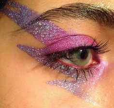 Glitter No Rosto, Editorial Make-up, Look Disco, Fantasy Make-up, Sweet Makeup, 70s Makeup, Mekap Mata, 80s Makeup, Drag Make-up