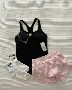 Sporty School Outfits, Aesthetic Gym Clothes, Marathon Outfit, Outfits Sporty, Aesthetic Gym, Teen Outfits