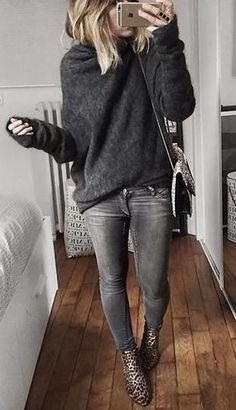 Casual outfit in shades of gray Minimalisticky Chic, Faded Black Jeans, Fashion Trends Winter, Legging Outfits, Trendy Fall Outfits, Cute Winter Outfits, Winter Trends