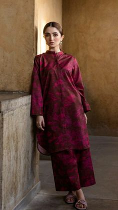 Asim Jofa, Anarkali Dress Pattern, Maroon Shirts, Boutique Dress Designs, Classy Fashion, Fashionista Clothes, Stylish Dress Book, Anarkali Dress, Stylish Dress Designs