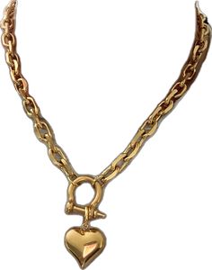 Trendy Metal Heart Necklace With Chunky Chain, Metal Heart Necklace With Chunky Chain, Trendy Heart Charm Chain Link Jewelry, Metal Chain Link Jewelry With Heart Charm, Gold Chunky Heart-shaped Jewelry, Chunky Heart Shaped Gold Jewelry, Trendy Metal Chain Necklace With Heart Pendant, Chunky Heart-shaped Gold Jewelry, Chunky Chain Heart Pendant Necklace