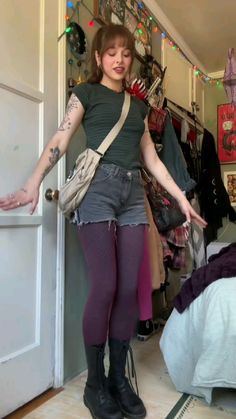 90s Grunge Inspired Outfit, New Romantic Style, Punk Outfit Ideas For Women, Mustard Purse Outfit, Tumblr Fits, Diy Halloween Costumes Aesthetic, Mom Outfits For School Events, Fun Skirt Outfits, Screamo Concert Outfit