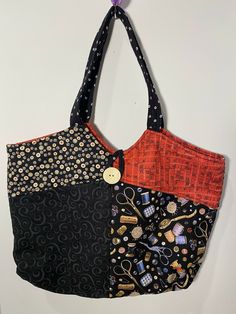 Handmade Quilted Tote Bag Black Sewing Accessories. Nice and big approx 18” x 12”. Two pockets inside. Condition is preowned Handmade Fabric Bags, Sewing Bags, Tote Bag Black, Handmade Fabric, Fabric Bags, Sewing Accessories, Sewing Bag, Black Tote Bag, Inside Pocket