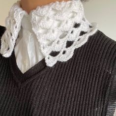 crochet collar in white Wednesday Collar Crochet, Wednesday Addams Crochet Collar Pattern, Wednesday Addams Crochet Collar, Crochet Collars Patterns Free, Wednesday Addams Outfit Inspiration, Crochet Wednesday Addams, Wednesday Addams Crochet, Wednesday Crochet, Granny Square Ideas