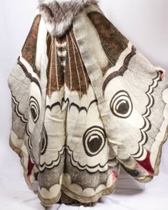 Emperor Moth, 가을 패션, Fantasy Clothing, Fantasy Fashion, Character Outfits, Larp, Cloak, Costume Design, Character Design Inspiration