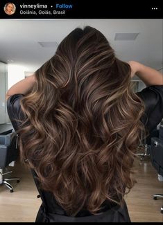 Long Layered Brunette Hair With Highlights, Brown Highlighted Hair On Black Hair, Black Hair With Highlights Caramel Ombre, Dark Brown Hair With Blonde Highlights On Top, Chocolate Brown Balayage With Blonde, Beautiful Hair Color Ideas For Brunettes, Layers On Dark Brown Hair, Long Haircolor Ideas, Layered Balayage Hair Brunettes