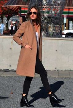 Camel Coat Outfit Casual, Camel Coat Outfit, Pijamas Women, Camel Coat, Fall Winter Style, Womens Fashion Trends, Fall Winter Outfits, Canada Goose