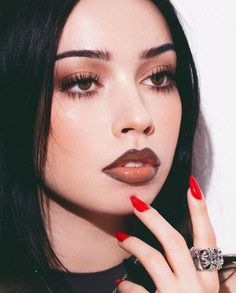 Dark Valentines Makeup, Estilo Vamp, Vampy Makeup, Maquillage On Fleek, Soft Goth, Smoky Eyeshadow, 90s Makeup, Swag Makeup, Ethereal Makeup