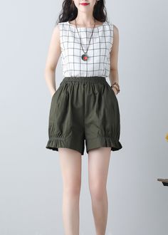 "★★ DETAILS cotton fabric, 100% cotton Two side pockets High waist shorts Around elastic waist shorts Casual shorts Short shorts Plus size shorts Relaxed leg Perfect for Summer Dry clean ★★Size Chart: ❤ Size chart is the garment's measurements, Not body measurements. Size M: Length: 43cm/16.93\", Hip: 116cm/45.67\" Size L: Length: 44cm/17.32\", Hip: 120cm/47.24\" Size XL: Length: 45cm/17.72\", Hip: 124cm/48.82\" Size 2XL: Length: 46cm/18.11\", Hip: 128cm/50.39\" ★★ Bespoke Order Service If you R Army Green Shorts, Shorts Plus Size, Tailored Clothes, Shorts Casual, Shorts Summer, Elastic Waist Shorts, Plus Size Shorts, Loose Shorts, Green Shorts