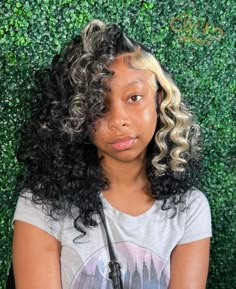 Lace Front Wig Ideas For Black Women, Different Hairstyles For Black Women, Curly Quick Weave Styles, Straight Lob Haircut, High Ponytail Hairstyle, Straight Lob, Pretty Wigs, Diy Hairstyle, Track Hairstyles