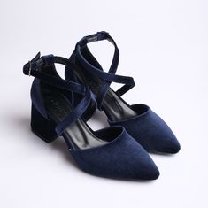 BLUE VELVET HEELS, BLUE VELVET SHOES, BLUE LOW HEELS, NAVY BLUE HEELS, BLUE BLOCK HEELS, BLUE WEDDING SHOES, CRISS CROSS HEELS, BRIDAL SHOES As Eleanor Louise, we stand out with our Navy Velvet heeled shoes that combine style and comfort. Specifically designed for brides, these shoes are crafted with high-quality materials. * Made from Navy Velvet and Premium Vegan Leather, our shoes are equipped with an ankle strap that provides comfort throughout the day. * Completing your style and boosting your confidence is the most elegant way! Navy Velvet 2.36-inch (6 cm) low-heeled shoes offer elegance and chicness with every step. Whether it's for daily wear or a special event, these shoes provide a sophisticated touch to your style. * Their classic and elegant design perfectly complements every w Blue Low Heel Court Shoes For Party, Blue Closed Toe Court Shoes With Padded Heel, Blue Padded Heel Court Shoes, Blue Closed Toe Block Heels For Formal Events, Blue Closed Toe Block Heels For Formal Occasions, Formal Blue Closed Toe Block Heels, Blue High Heel Block Heels For Formal Occasions, Elegant Blue Block Heels With Pointed Toe, Blue Closed Toe Heels For Evening