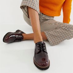 New Without Tags Or Box. Brand: Asos Color: Oxblood True To Size. Upper Leather, Round Toe, Lace-Up Fastening, Textured Tread, Shaped Cuff, Chunky Sole. Oxford Women Outfit, Lace Up Shoes Outfit, Burgundy Oxford Shoes, Brogue Shoes Women, Grant Stone, Oxford Shoes Outfit, Mom Beauty, Stone Ideas, Doc Marten