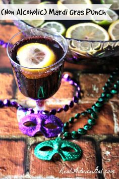 Non Alcoholic Mardi Gras Punch Recipe Mardi Gras Punch, Mardi Gras Drinks, Nonalcoholic Drinks, Bunco Night, Madi Gras, Greek Theater, Mardi Gras Food, Mardi Gra, Reunion Games