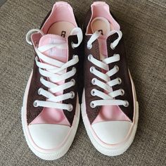 Brand New No Orginal Box Women's Size 6.5 (Men 4.5) Pink Converse Sneakers With Laces, Pink Converse Slip-on Sneakers, Pink Slip-on Converse Sneakers, Brown Leather Converse, Converse Chuck 70 Low, All Black Converse, Color Converse, Brown Converse, Converse Slip On