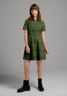 On A Power Zip Plaid Skater Dress Green Tartan Dress, Green Skater Dress, Vintage Style Swimwear, Plaid Skater Dress, Plus Size Shirt Dress, Gingham Embroidery, Casual Dresses Plus Size, Midi Dress Plus Size, Vintage Swimwear