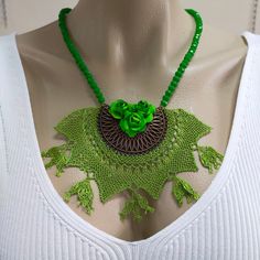 Ethnıc Jewelry,Women Necklace ,Tribal Jewelry,Green flower neclace Traditional Turkish Needle Lace Necklace,Green beaded necklace Crochet Lace Jewelry,Handmade Needle Lace Jewelry,Ethnic  LaceNecklace,Needle Lace Pendant,Oya Handcrafted Turkish Handmade Needle Lace Necklace Every piece is designed and handmade with love by me. For this listing; The length of the chain is 55 cm The width of the pendant is 12 cm The length of the pendant is 8cm I hope you like it too Thanks for looking at my handm Handmade Bohemian Choker Necklace, Green Macrame Jewelry For Festival, Green Macrame Jewelry For Festivals, Handmade Green Bohemian Beaded Necklaces, Macrame Choker Necklace As Gift, Handmade Bohemian Beaded Pendant Necklaces, Handmade Bohemian Beaded Choker Necklace, Bohemian Handmade Beaded Pendant Necklaces, Bohemian Beaded Choker Necklace As Gift