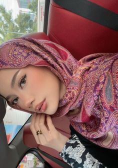 Makeup Icons, Soft Makeup, Hijab Styles, Makeup Obsession, Angel Face, Instagram Photo Inspiration, Hijab Tutorial, Prom Makeup