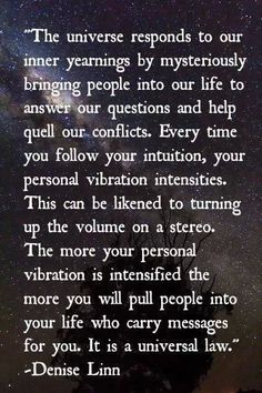 the stars in the night sky with a quote from dr person on it that says,'the universe responds to our inner meaningss by mysteriously bringing people into our life