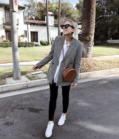 Check Blazer Outfit Women, Checkered Blazer Outfit, Check Blazer Outfit, Grey Blazer Outfit, Plaid Blazer Outfit, Check Blazer, Blazer Outfits For Women, Looks Party