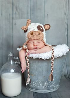 Crochet+Gender+Neutral/Unisex+Cow+Earflap+Hat++by+LovableLids,+$19.00 Baby Boy Newborn Pictures, Cow Baby Showers, Foto Newborn, Newborn Photography Boy, Earflap Hat, Baby Picture Ideas, Newborn Baby Photoshoot, Newborn Pics, Newborn Baby Photos