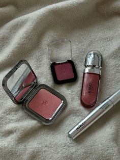 Makeup Pics Products, Kiko Makeup Products, Kiko Aesthetic, Blushes Aesthetic, Makeup Kiko, Kiko Makeup, Girly Products, Kiko Cosmetics