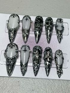 Press On Nails Goth, Chrome Junk Nails, Goth Chrome Nails, Chrome Charm Nails, Black And Silver Stiletto Nails, Chrome Nails Designs Short, Silver Chrome Nail Designs, Metal Nails Art, Nail Inspiration Aesthetic