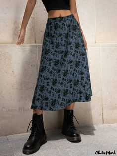 Olivia Mark - Floral Print High-Waisted A-Line Skirt Midi Skirt Outfits Fall, Witchy Outfits, Corporate Goth, Grunge Clothing, Floral Print Midi Skirt, Street Y2k, Bling Ring, Looks Street Style, Printed Midi Skirt