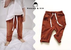 an image of a child's pants with the words maker & kin on it