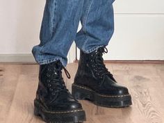 Combat Boots Aesthetic, Boot For Men, Dr Martens Jadon, Virtual Wardrobe, Diy Vetement, Shoe Inspo, Pretty Clothes, Swag Shoes, Pretty Shoes