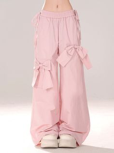 �❤︎❤︎ Oversized Cargo Pants, School Clothes, Pink Pants, Aesthetic Icon, Cargo Pants Women, Really Cute Outfits, Kawaii Clothes, Fashion Aesthetic, Mode Vintage