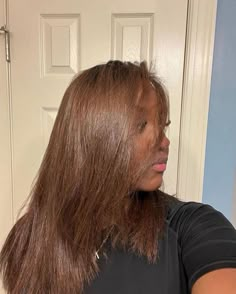 Brown Hair Black Women, Chocolate Girl Aesthetic, Natural Hair Aesthetic, Brown Natural Hair, Cinnamon Brown Hair, Silk Press Hairstyles, Aesthetic Chocolate, Black Women Aesthetic, Cinnamon Hair