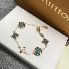 1:1 REPLICA JEWELRY   This product is of the best quality.  The production time is 3-5 working days.  Includes box, dust bag, care manual, booklet, card, bill of sale.. Fendi Hat, Dior Hat, Goyard Wallet, Louis Vuitton Blue, Louis Vuitton Hat, Bill Of Sale, Replica Jewelry, Blue Charm, Louis Vuitton Sunglasses