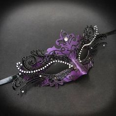 Masquerade Couple, Purple Masquerade, Mardi Gras Masks, Mask Venetian, Makeup At Home, Dry Shampoo Hairstyles